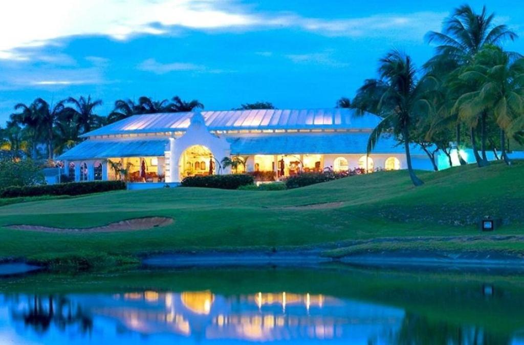 Coconut Grove 1, Luxury Villa By Island Villas Saint James Rum bild